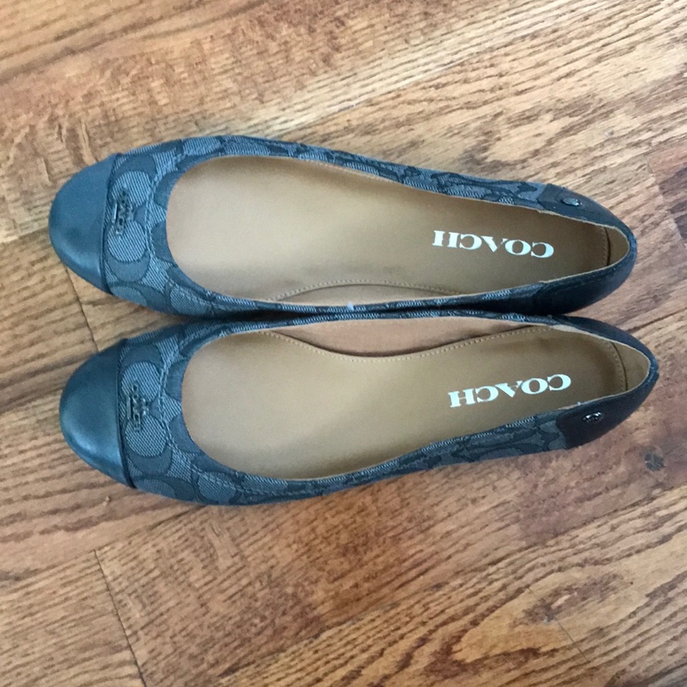 Coach flats 🥿👑